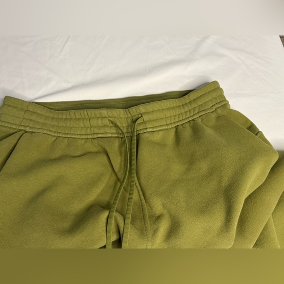 Lululemon‎ Loungeful High-Rise Wide Leg Crop Bronze Green Size 10 - Picture 8 of 12